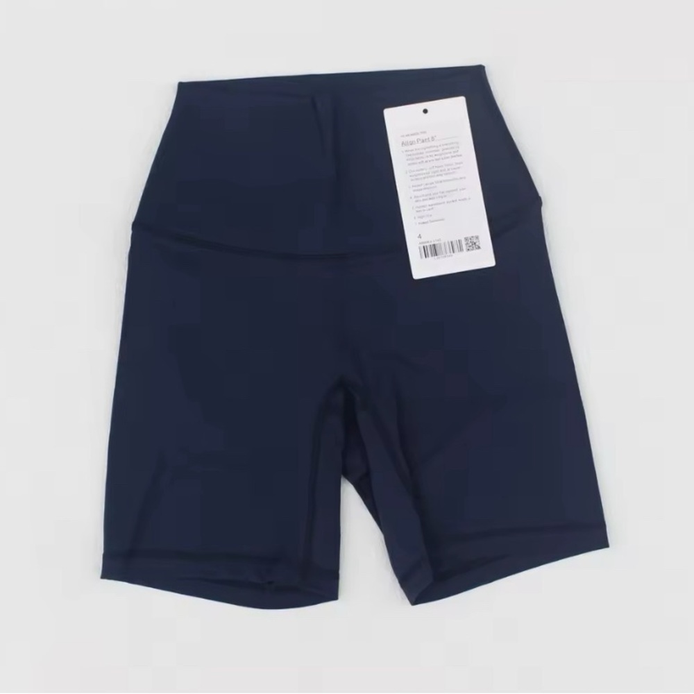 🌿 Navy Shorts